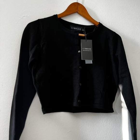 Lioness Cardigan - Picture 2 of 2